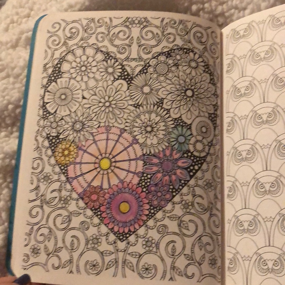 🔴Posh Coloring Book - Picture 3 of 10